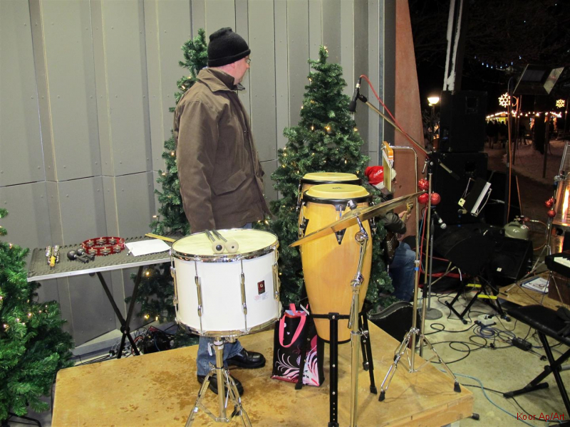 7 December 2012  De Muziek begeleiding voor koor Ap-Art.