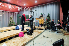 7 December 2012  Het speciale Podium en de muziek begeleiding voor koor Ap-Art.